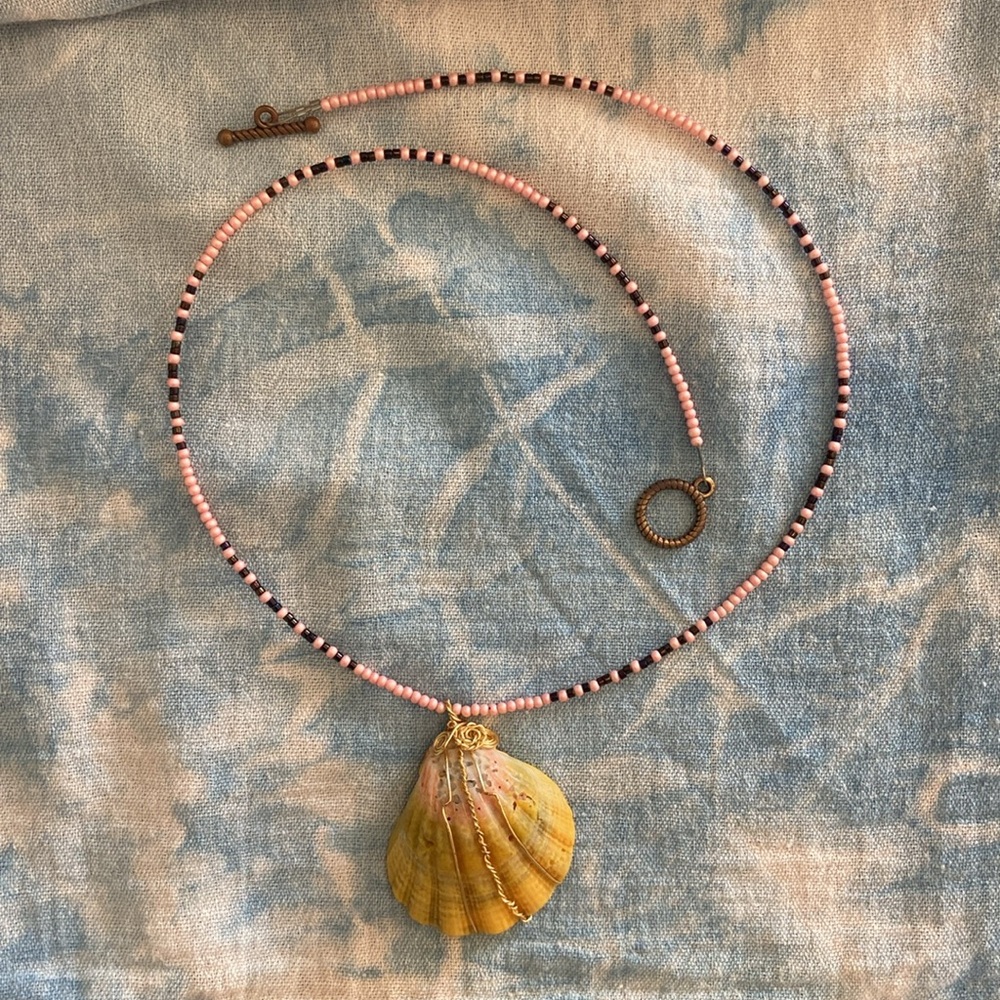 Hawaiian Sunrise Sea Shell Necklace